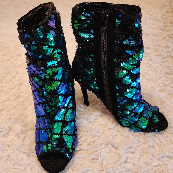 Peeptoe Booties - Picture 4 of 4